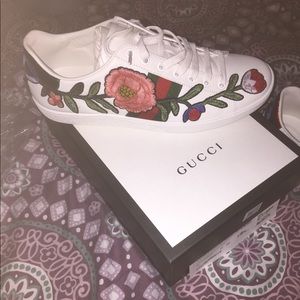 Ace Embroidered Sneaker